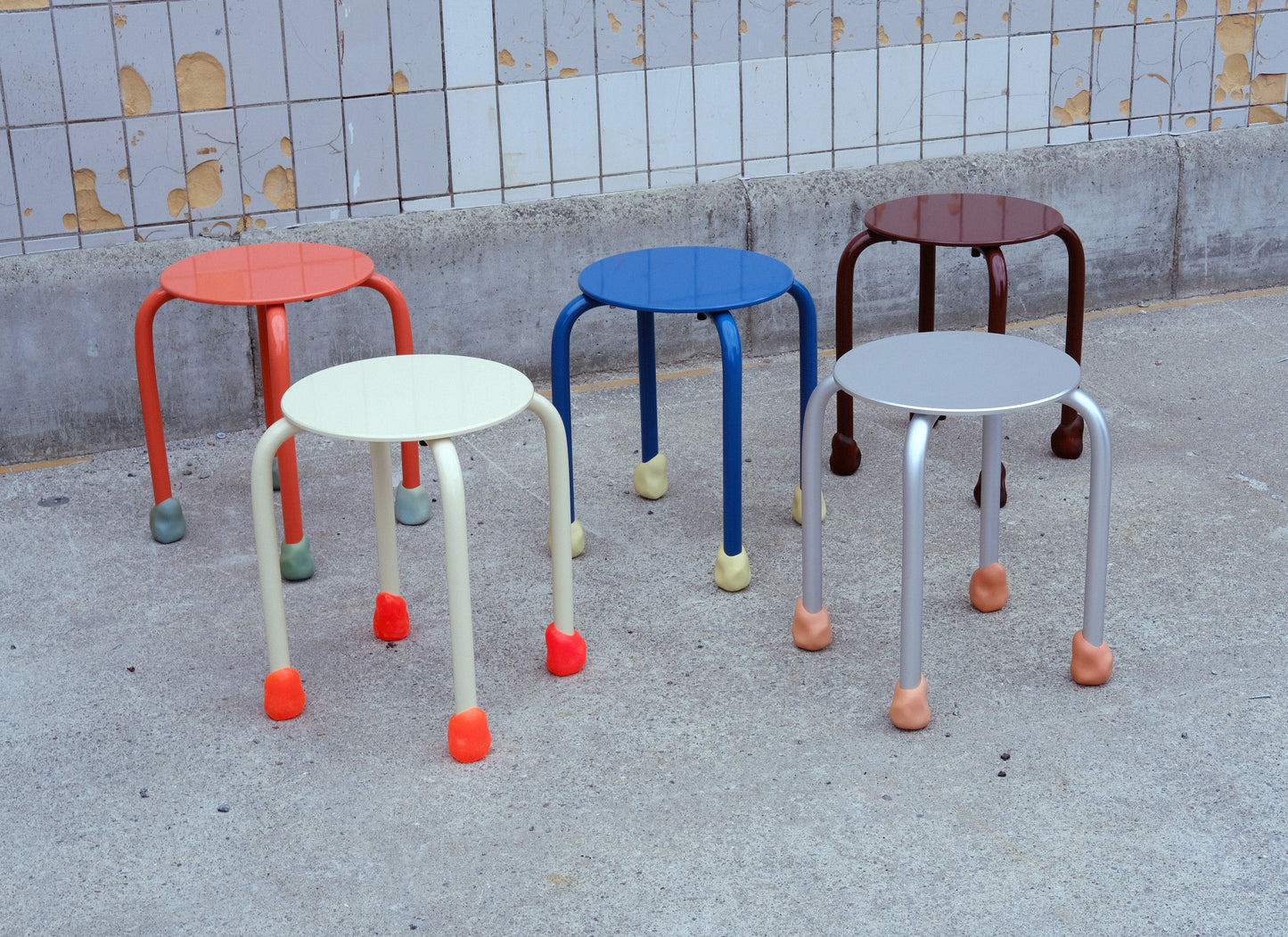 Yareta Aluminum Stool