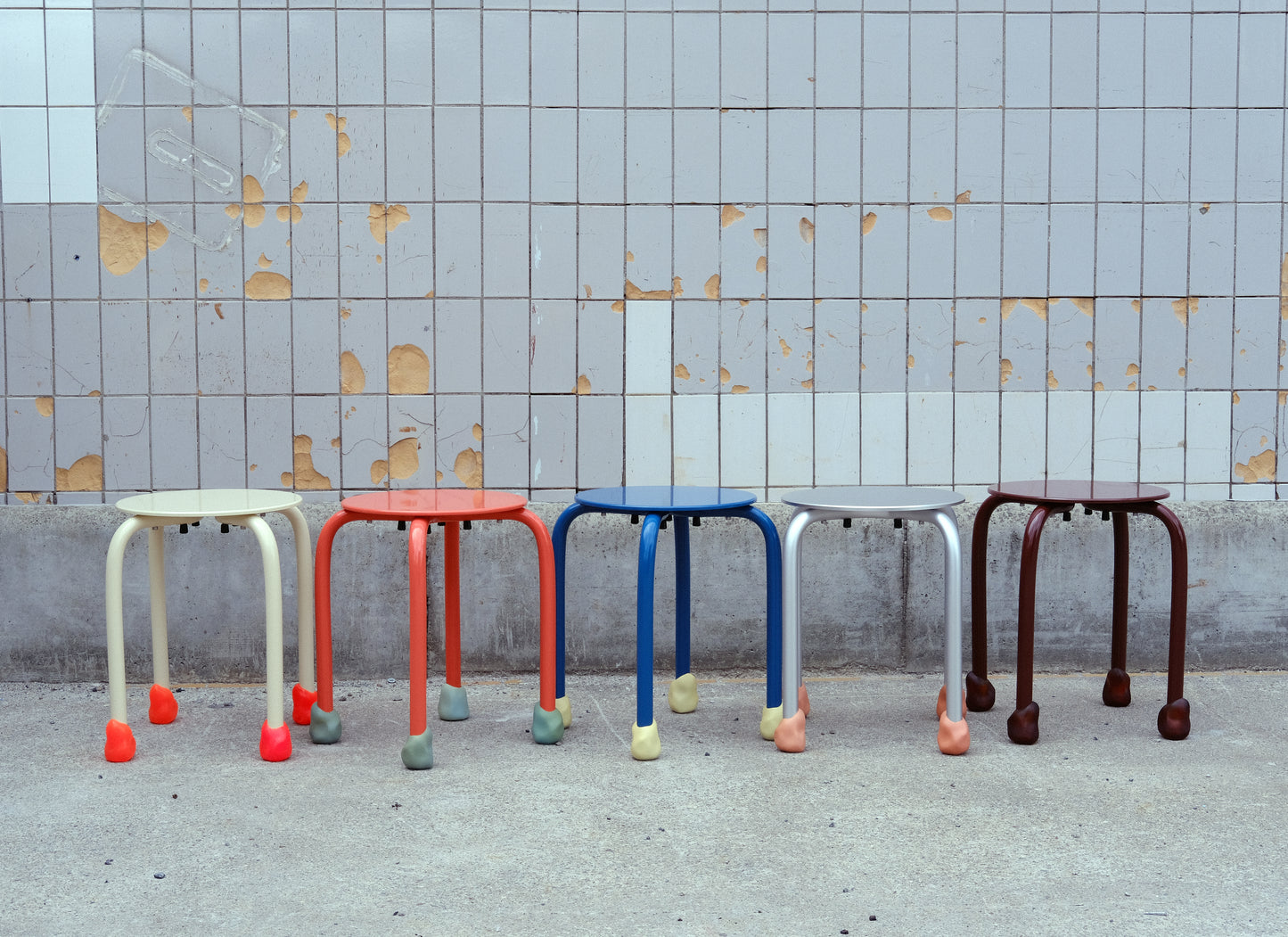 Yareta Aluminum Stool