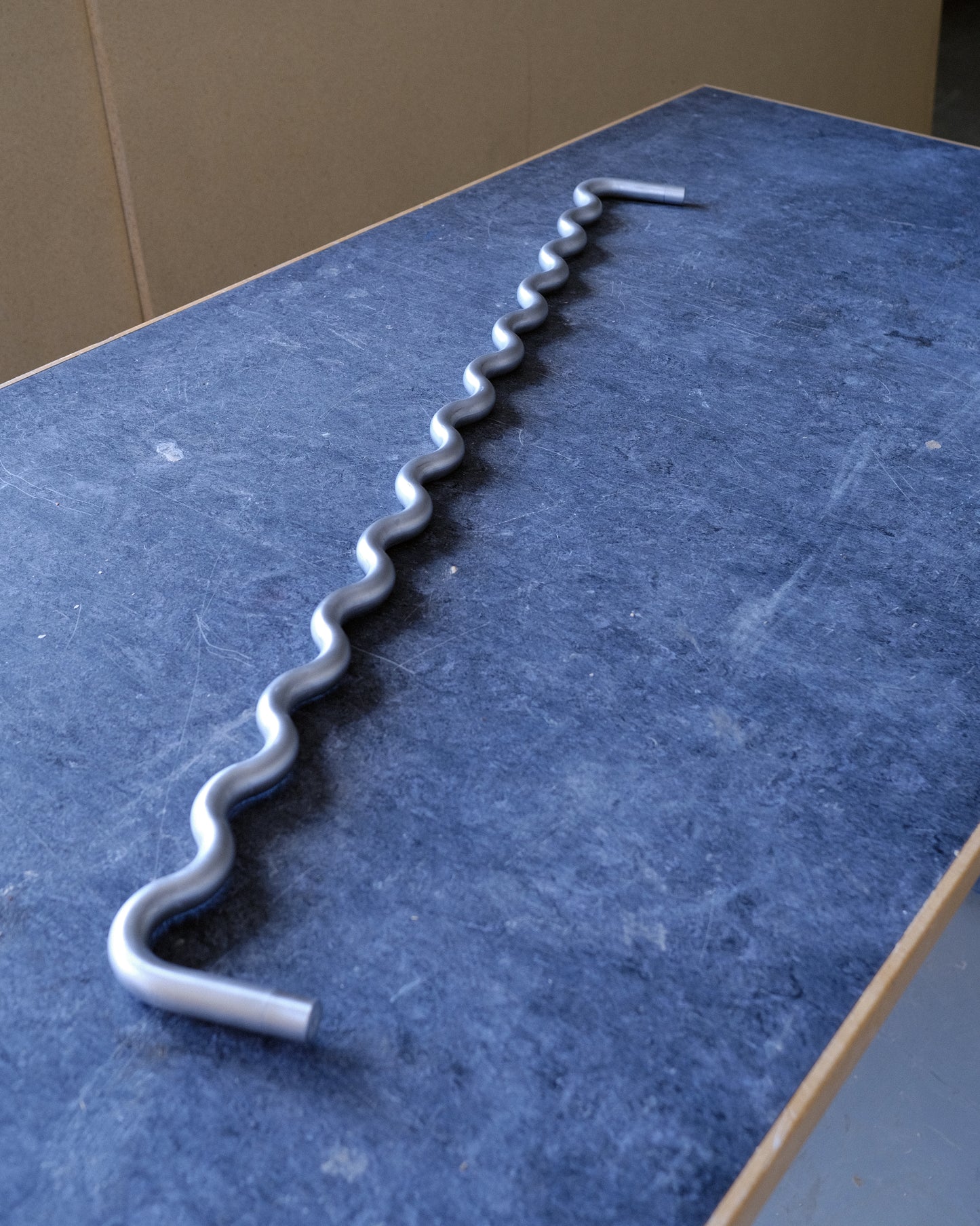 Sine Hanging Rack Raw Aluminum