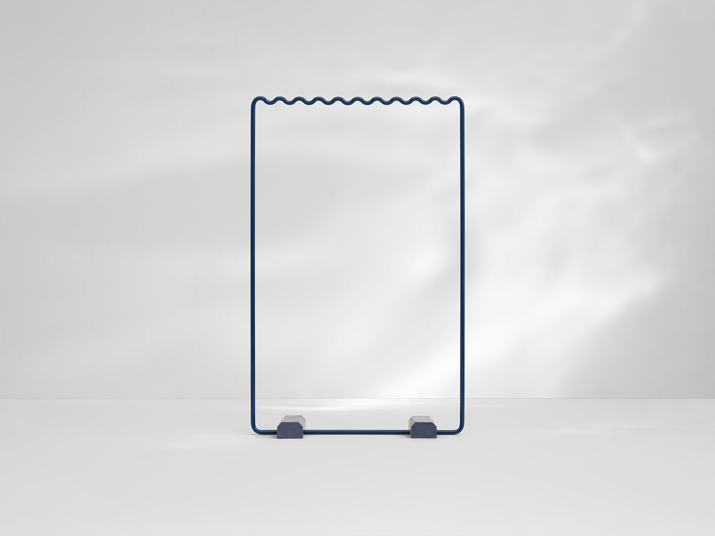Sine Standing Rack Medium