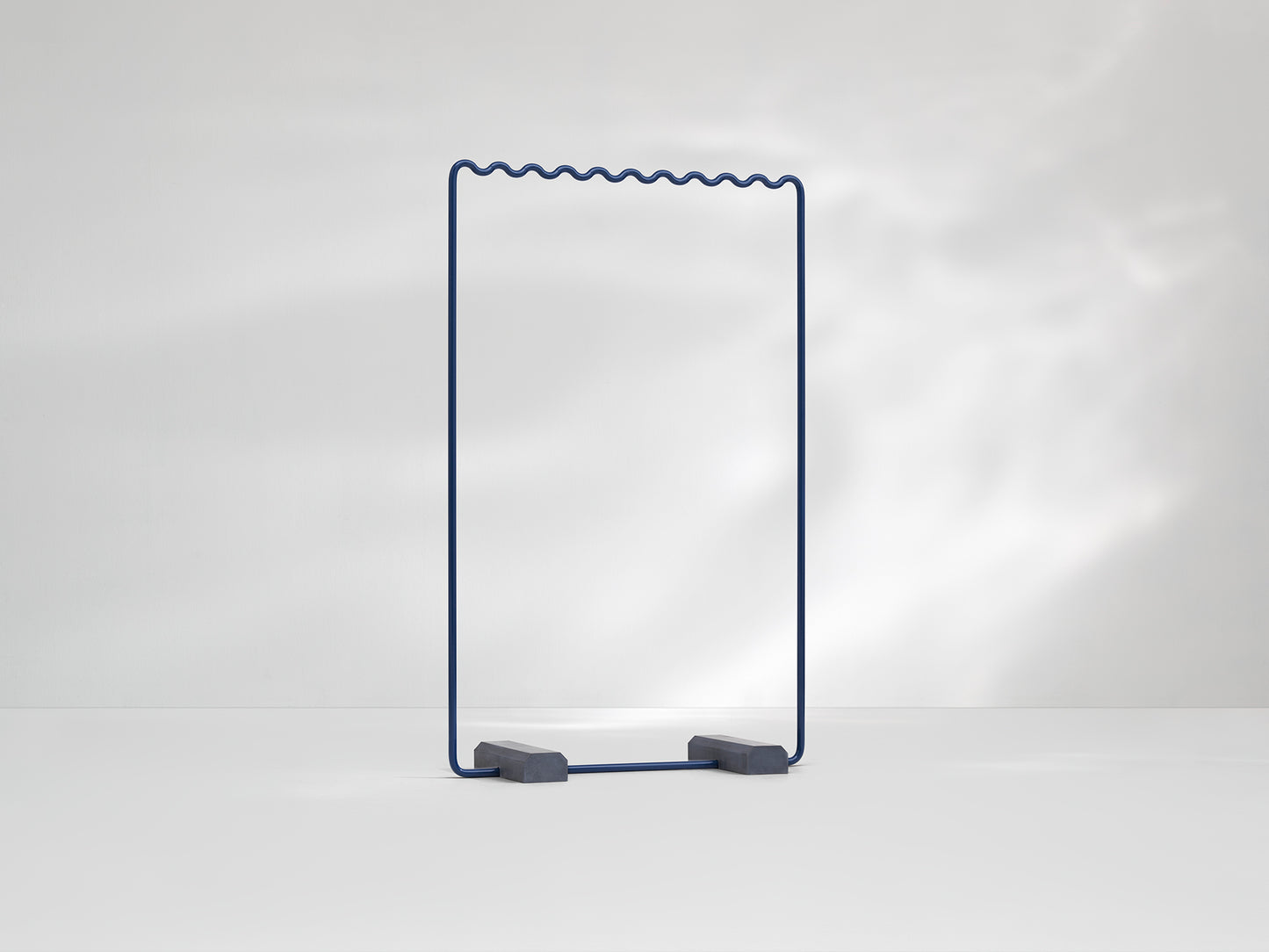 Sine Standing Rack Medium