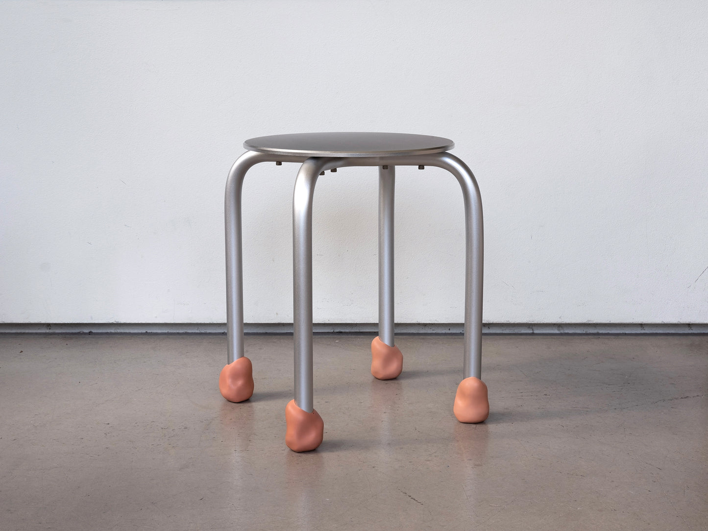 Yareta Aluminum Stool