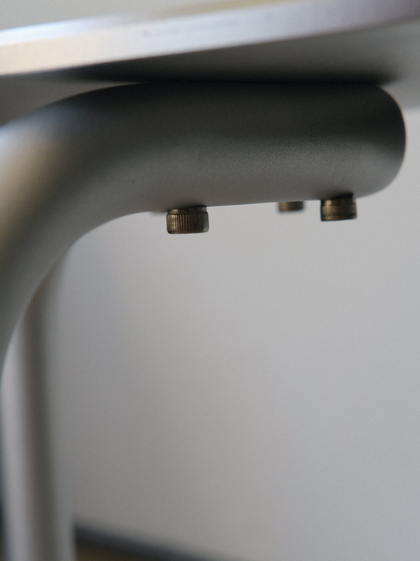 Yareta Aluminum Stool